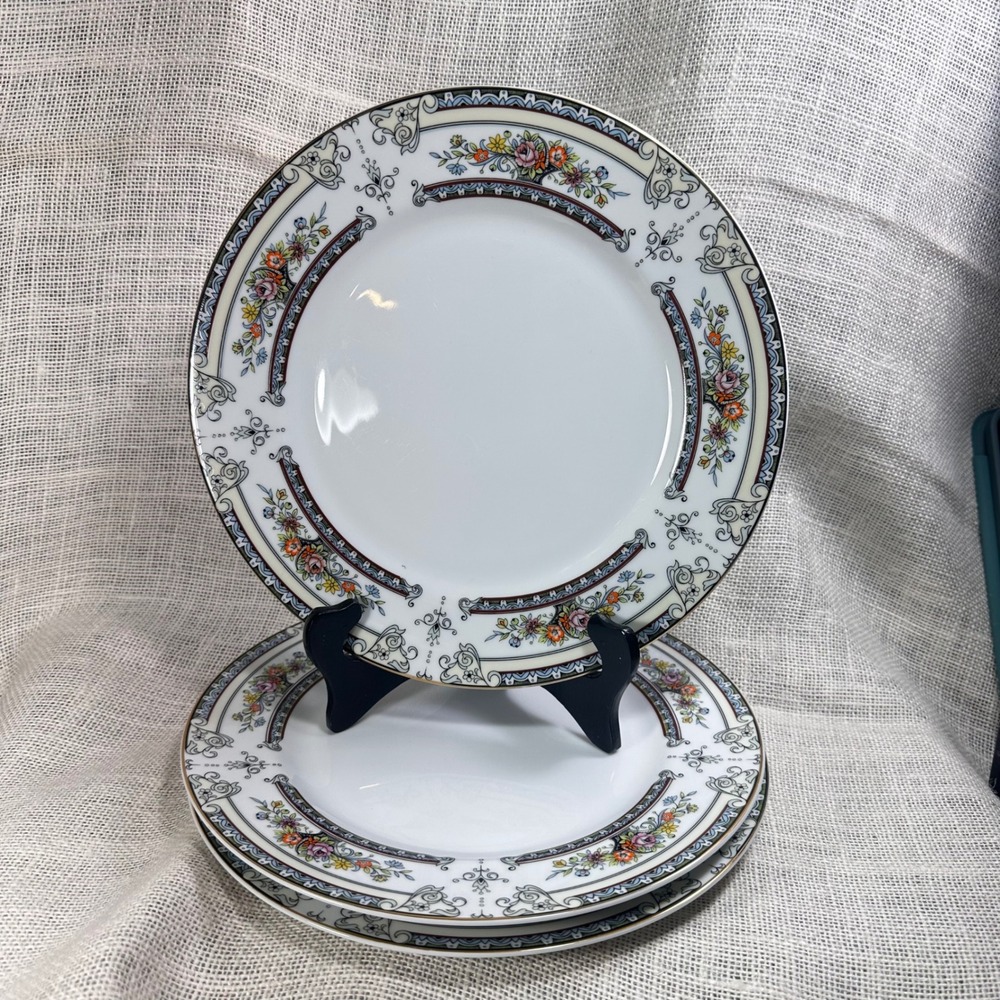 Mikasa Cambridge L9015 Fine China Dinner Plates Set of 3 Floral Gold Trim Japan